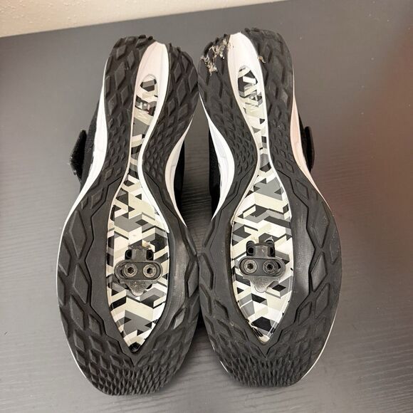 TIEM Slipstream Womens Cycling Shoes Sz 9.5 EU 40.5 Black SPD 2 Bolt Cleats Spin - Picture 12 of 15